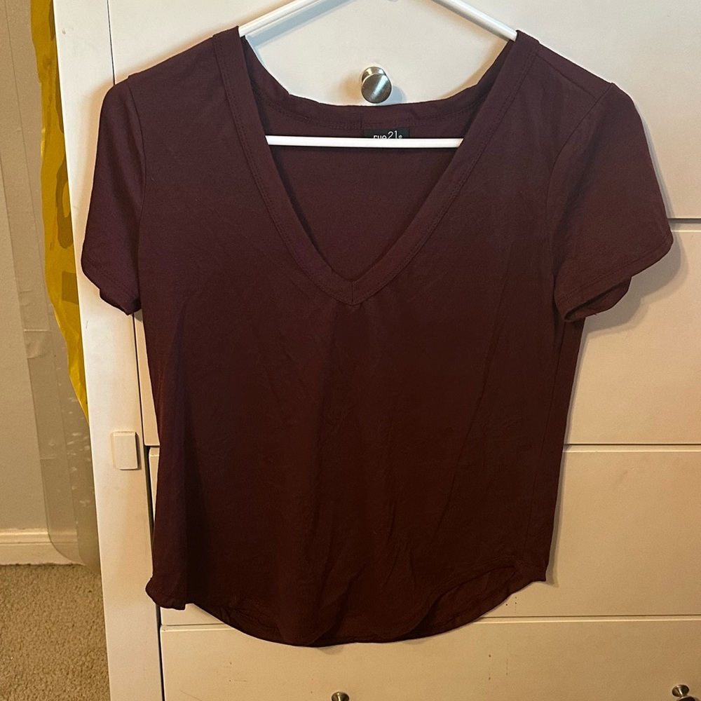 Women's V-Neck Burgundy Top
